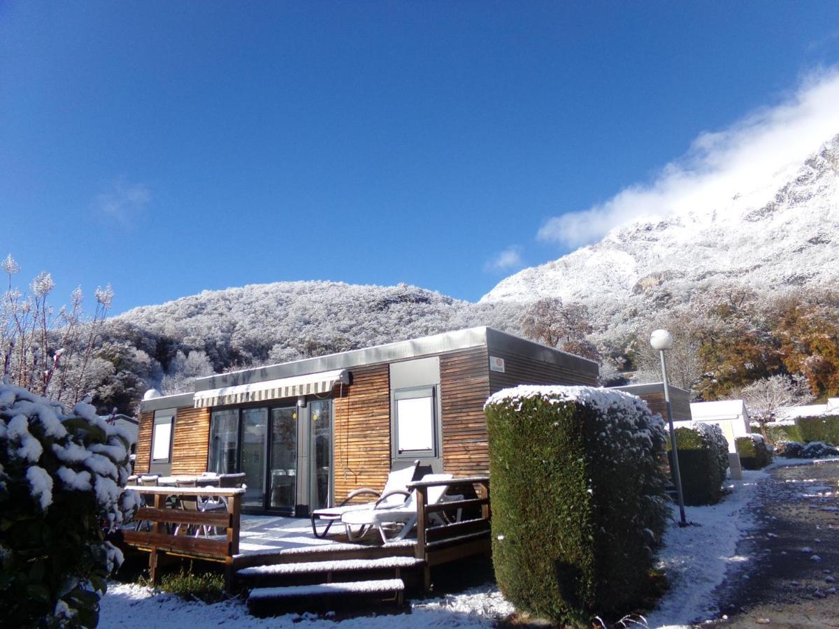 Camping Ecovillage Soleil Du Pibeste Agos-Vidalos Exterior photo