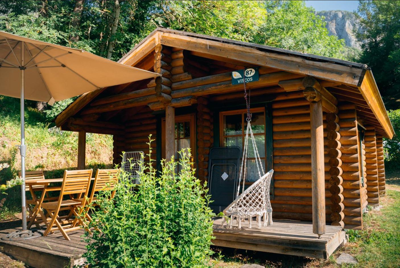 Camping Ecovillage Soleil Du Pibeste Agos-Vidalos Exterior photo