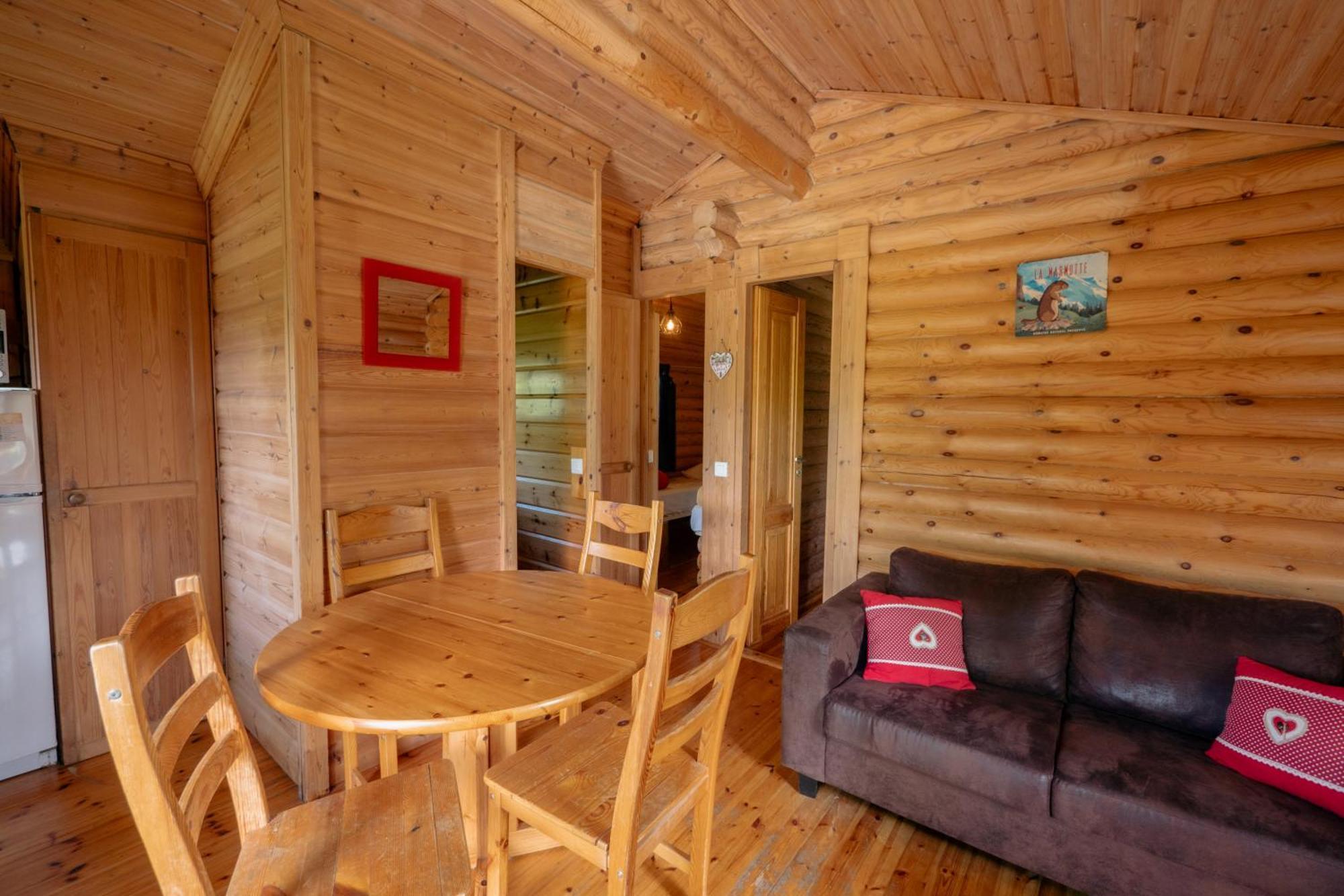 Camping Ecovillage Soleil Du Pibeste Agos-Vidalos Exterior photo